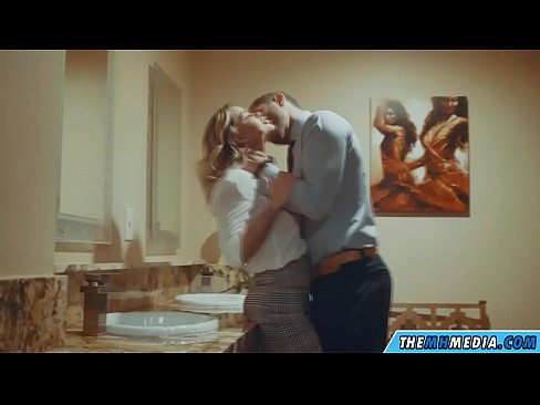 ❤️ Kui rinnakas blondiin võrgutab sind avalikus tualettruumis Kvaliteetne seks at us et.https-tubsexer.ru